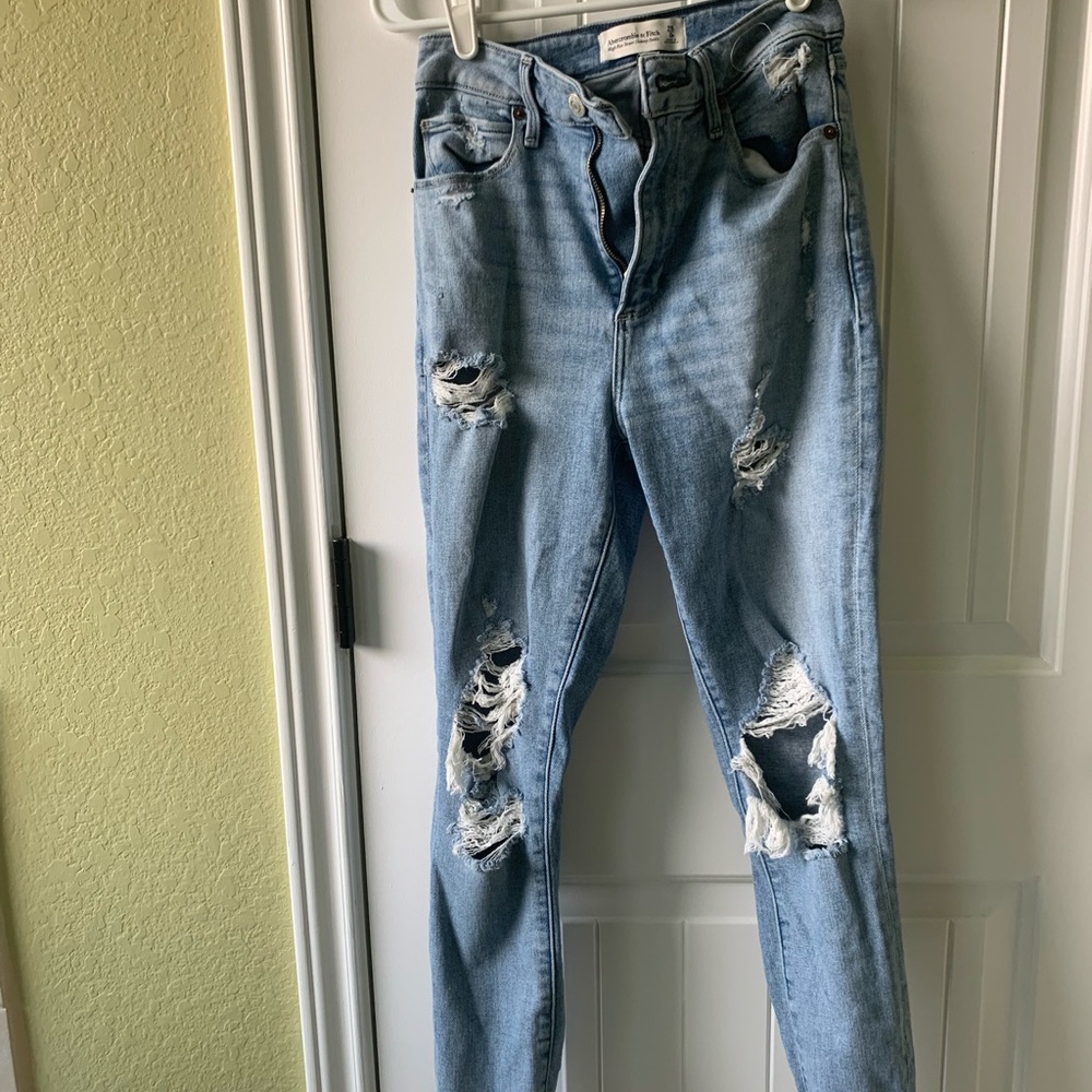Abercrombie “curve love” High rise stretch denim